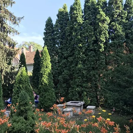 Gloria Apartman