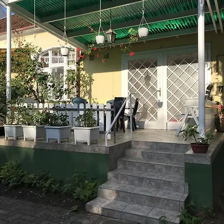 Gloria Apartman Apartman *