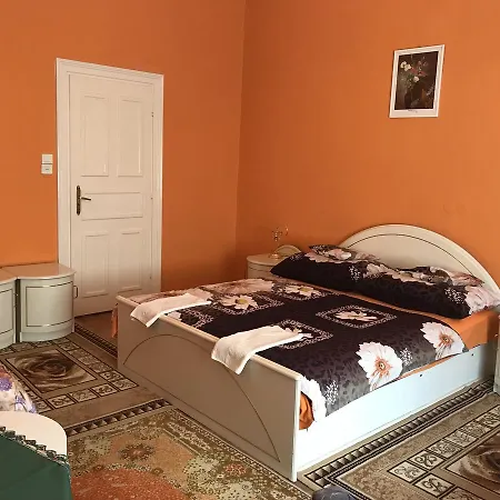 Gloria Apartman Gyula